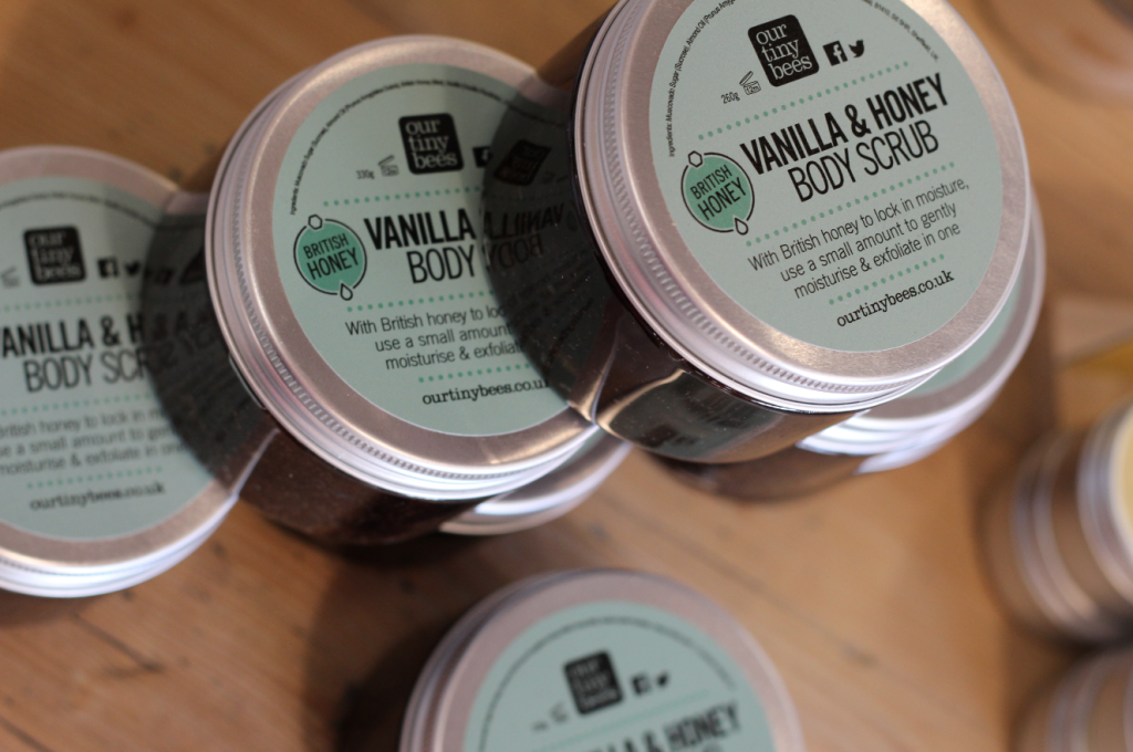 our tiny bees body scrub